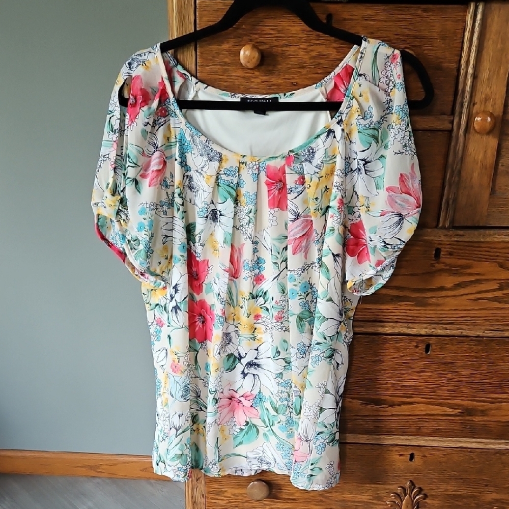 🌿 Roz & Ali Cold Shoulder Floral Blouse